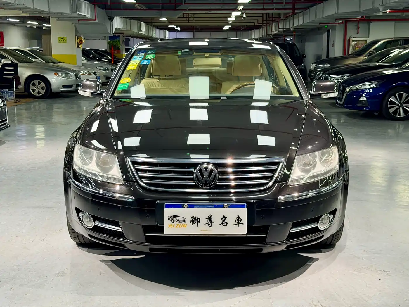 Volkswagen Phaeton 2009 Model 3.6L V6 5-seat Extended Comfort фото 2