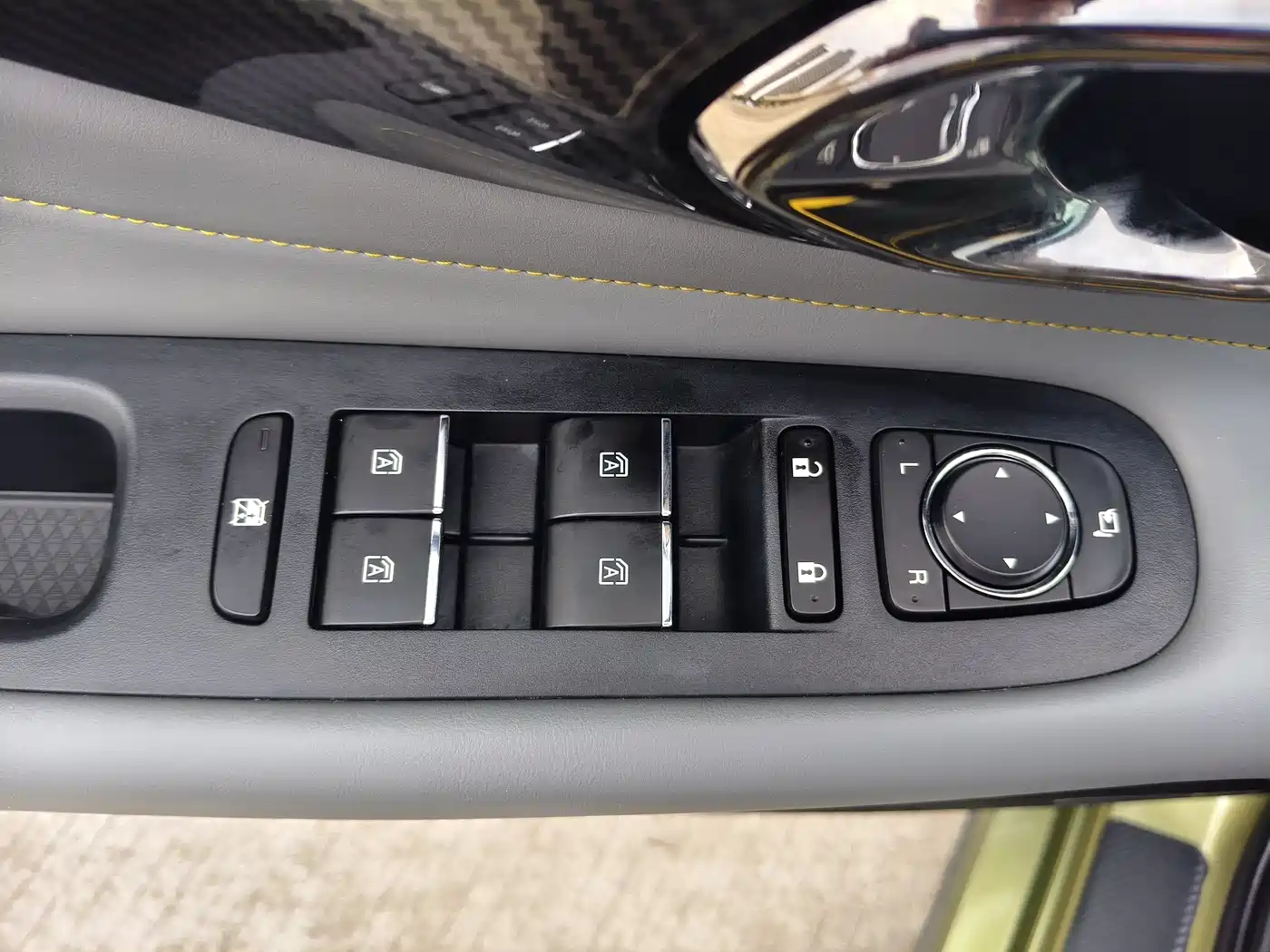 GAC Trumpchi Trumpchi Emkoo 2022 270T DCT J16 Galaxy Fighter Edition фото 16