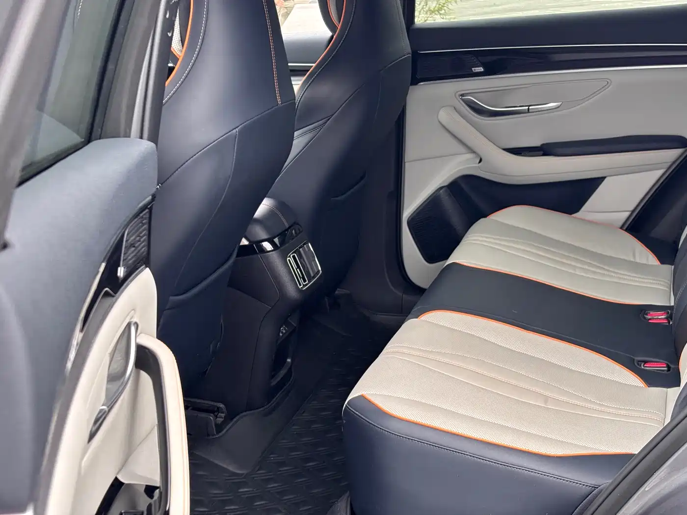 BYD Song PLUS PHEV 2021 EV Premium Model фото 5
