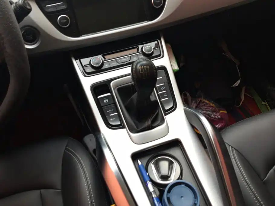 Geely Atlas 2016 2016 2.0L Manual Smart Connectivity