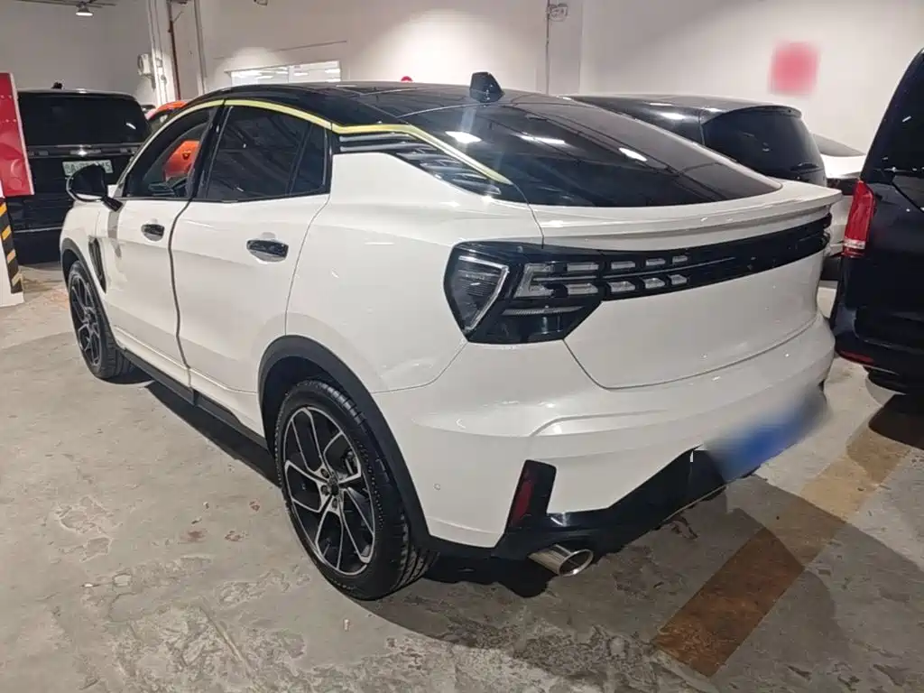 Lynk & Co 05 2023 2022 2.0TD 2WD Shine Halo