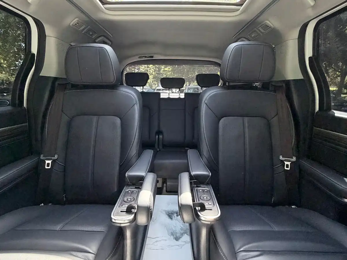 GAC Trumpchi Trumpchi M8 2023 Leading Series 390T Prestige Edition фото 8