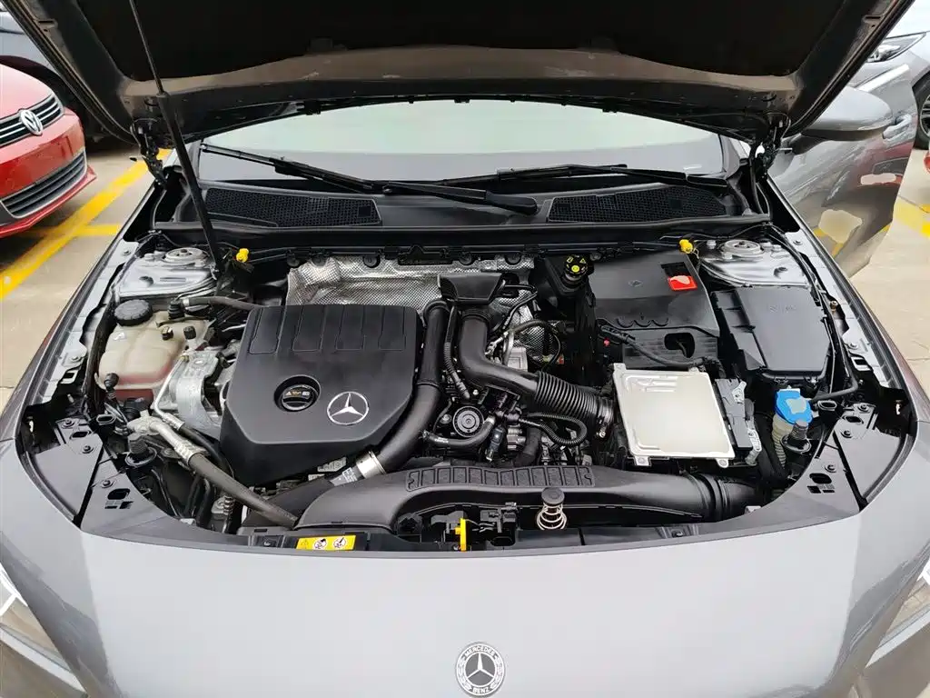 MERCEDES-BENZ CLA (IMPORT)