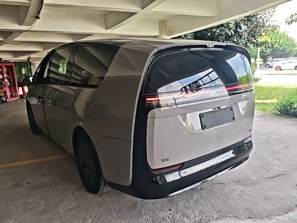 Li Auto MEGA 2024 2024 Ultra