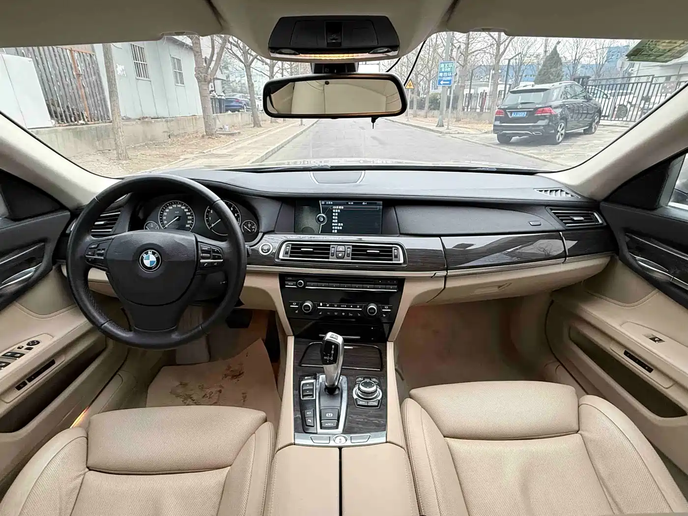 BMW 7 Series 2011 730Li Elegance фото 22