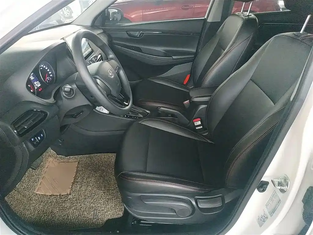 Hyundai Elantra 2020 1.6L Auto GL Pleasing Edition фото 14