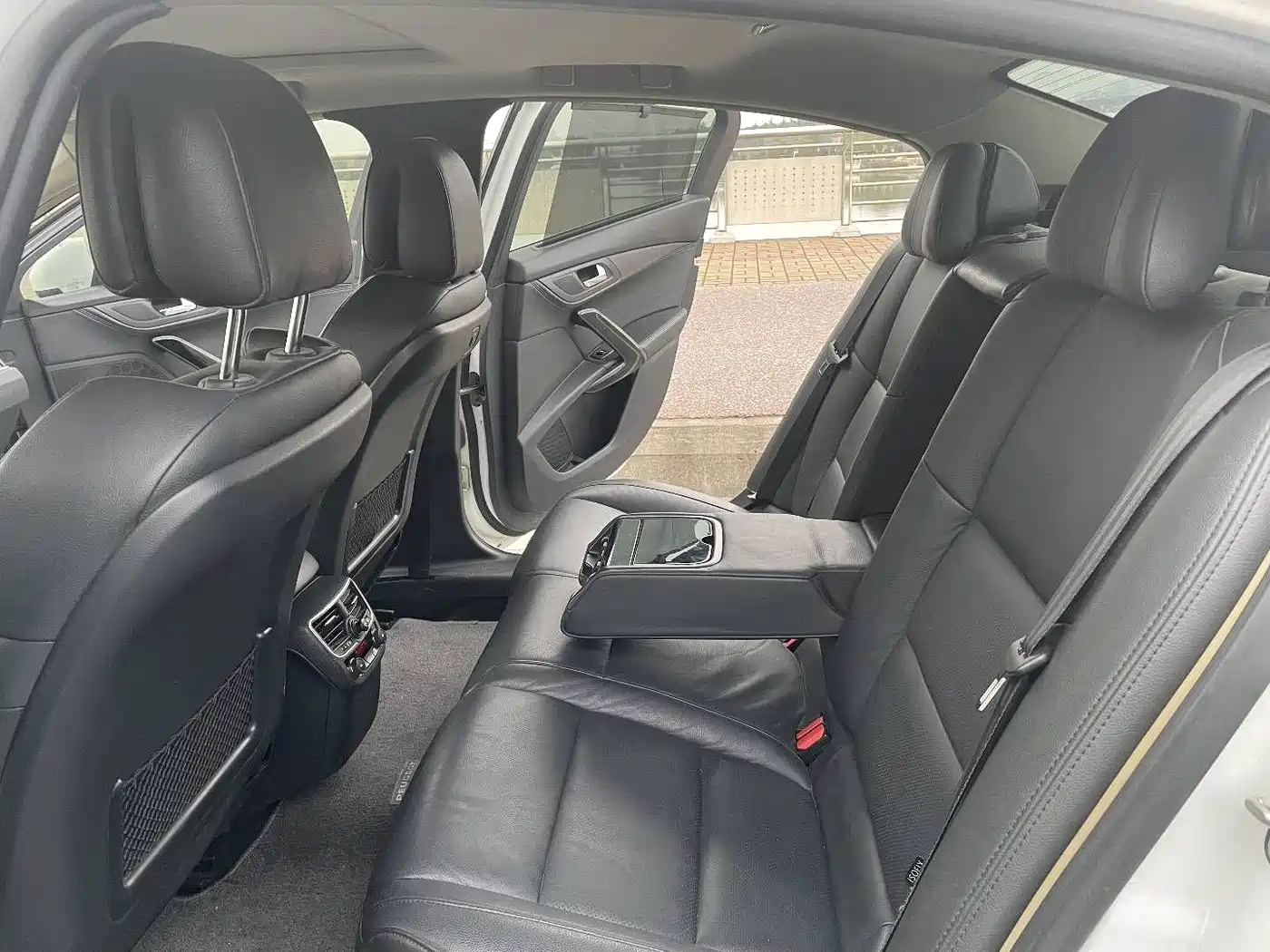 Peugeot 508 2013 2.3L Roland Garros Edition фото 14