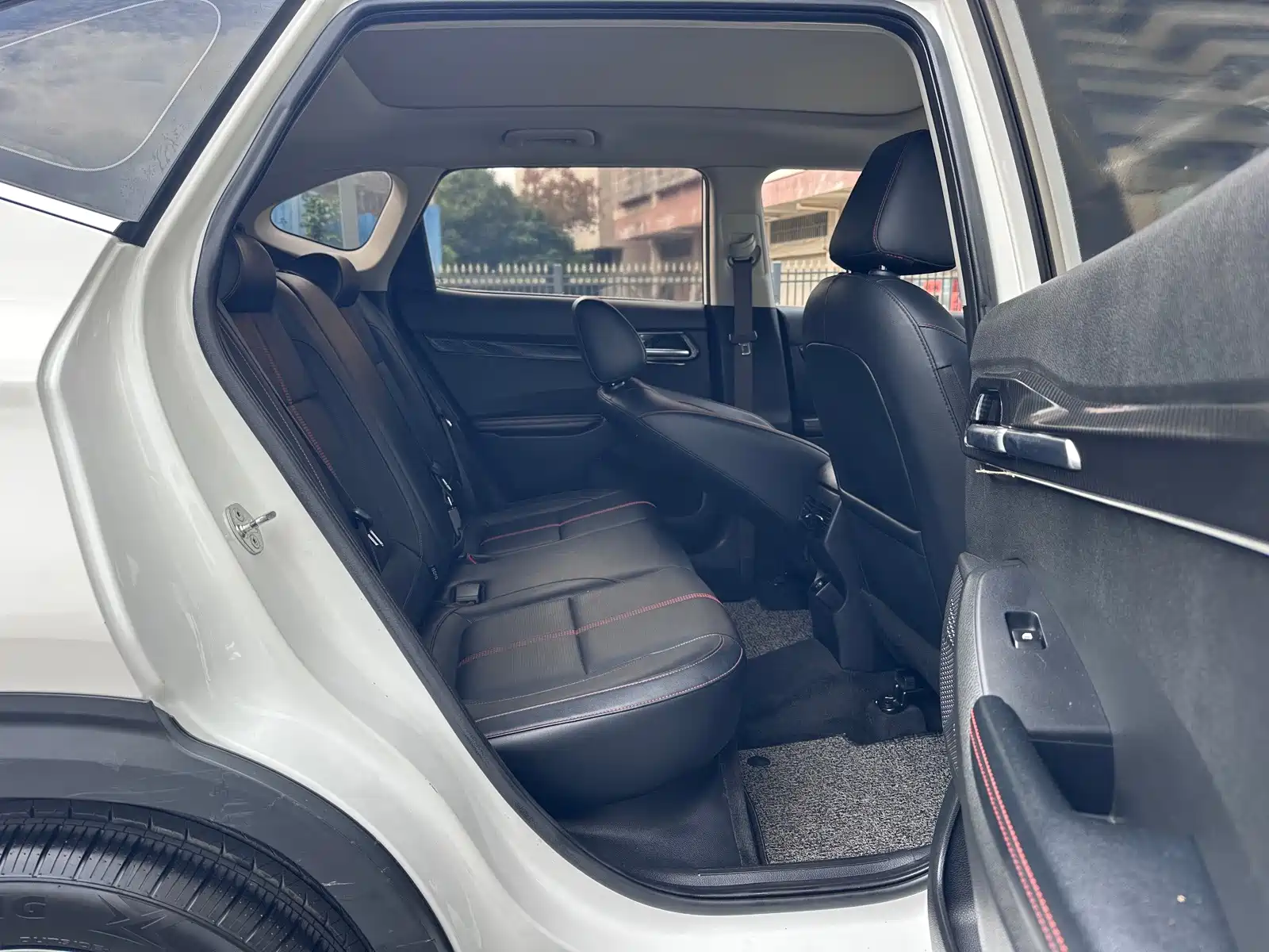 Фото 16 - Kia KX3