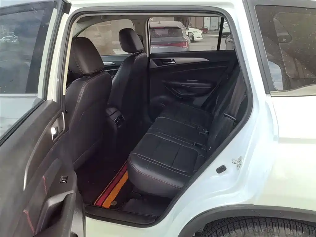 CHANGAN CS75