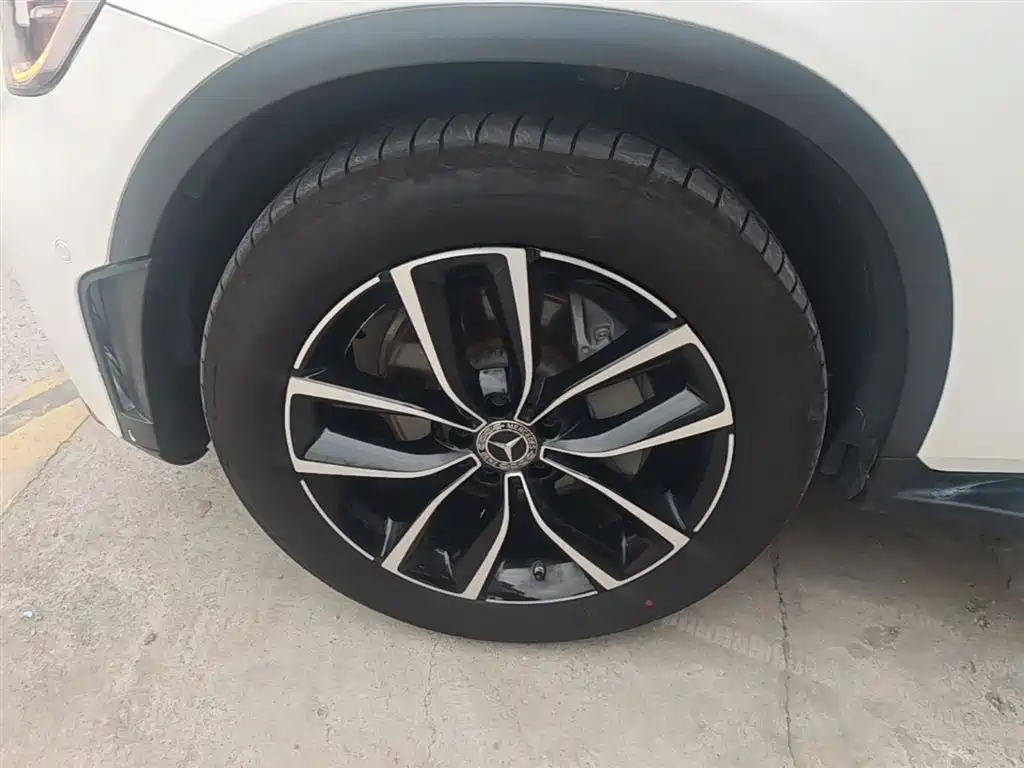 Mercedes-Benz GLC 2020 Facelift GLC 300 L 4MATIC Dynamic фото 23