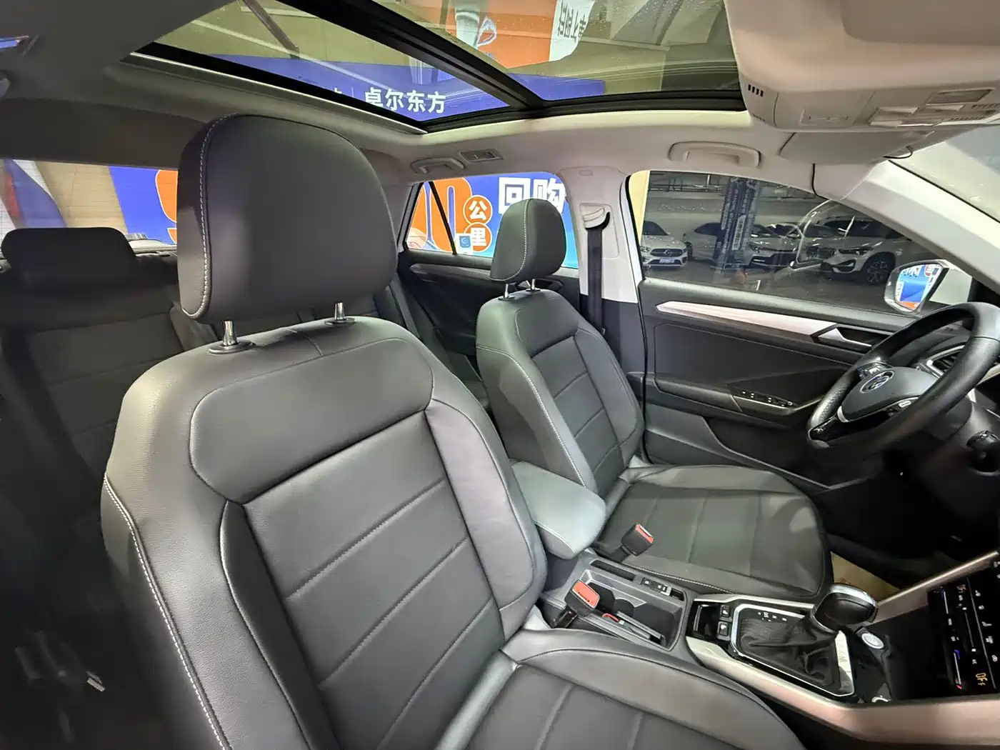 Volkswagen T-ROC 2021 280TSI DSG 2WD Luxury Connected фото 21