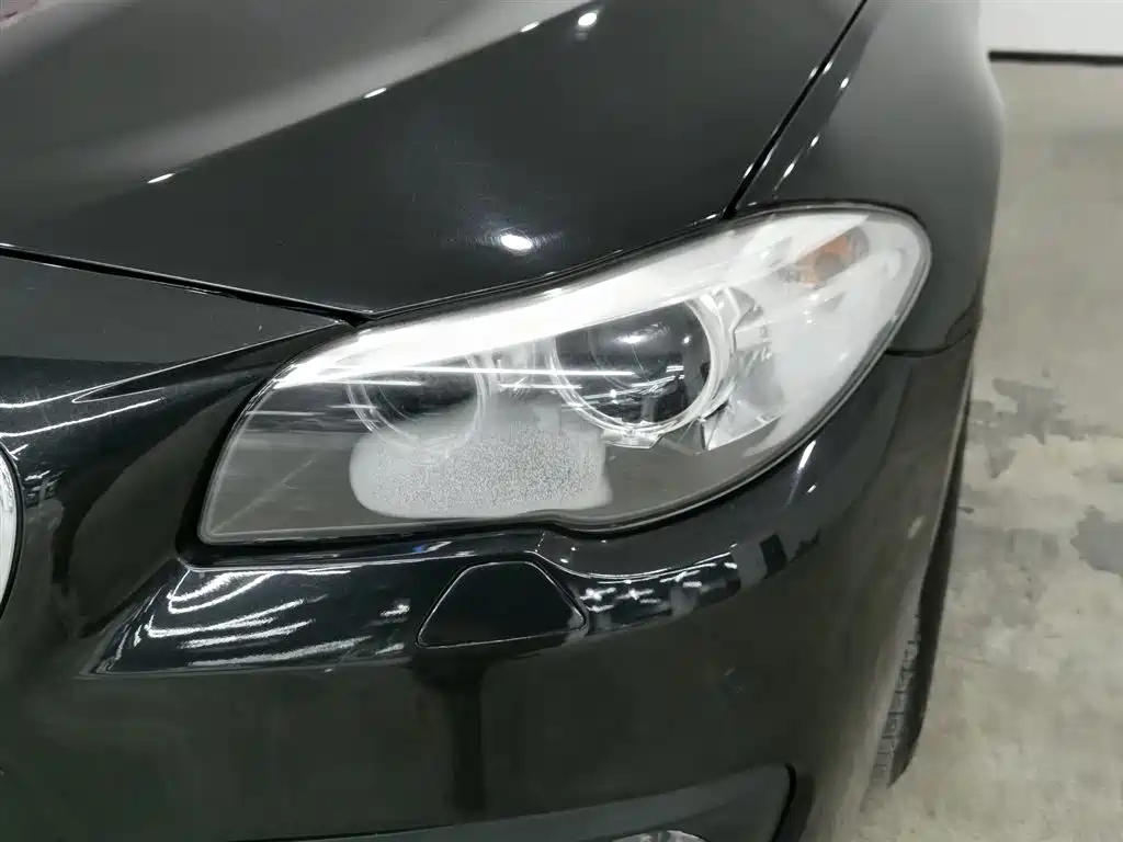 BMW 5 Series 2014 525Li Leading фото 7