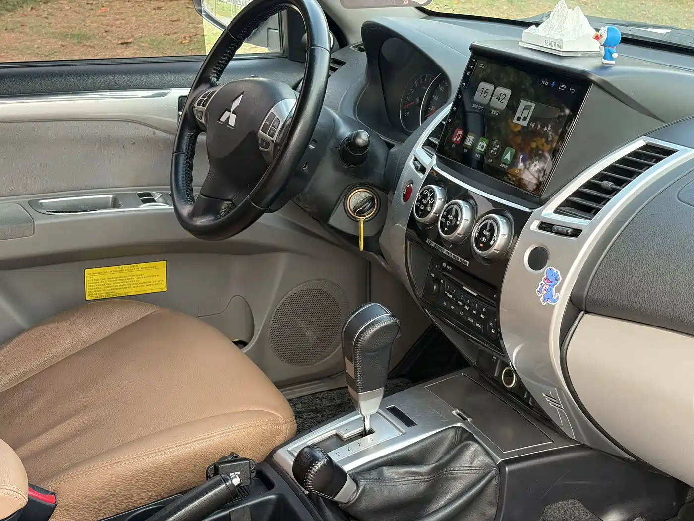 Mitsubishi Pajero Sport 2013 3.0L AWD Executive фото 10