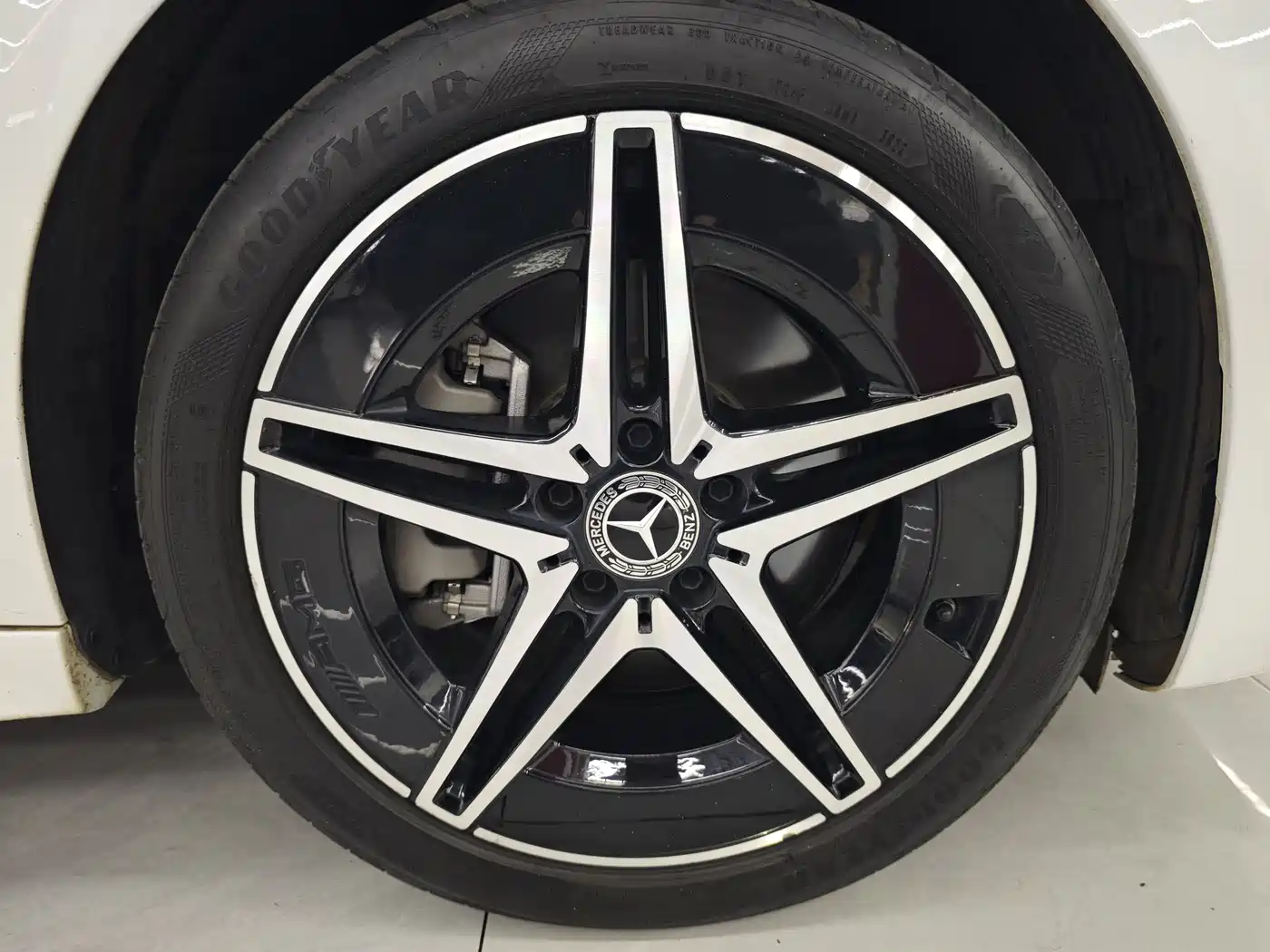 Mercedes-Benz C-Class 2024 C 260 L Night Edition Sport фото 20