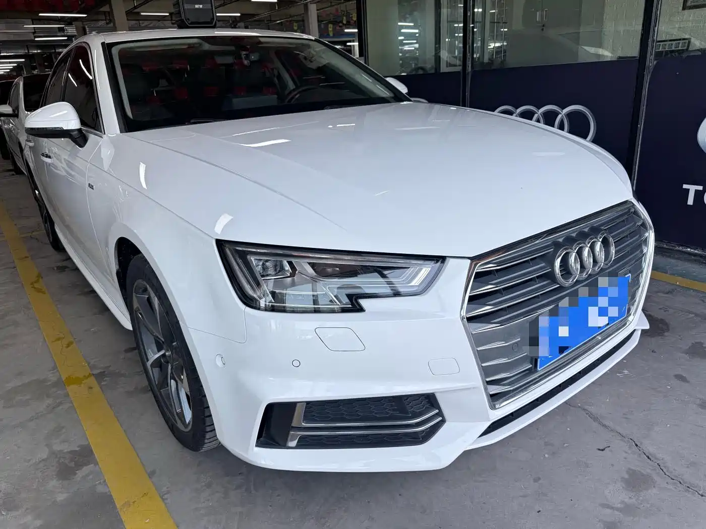 Audi A4L 2018 30th Anniversary 40 TFSI Sport фото 3