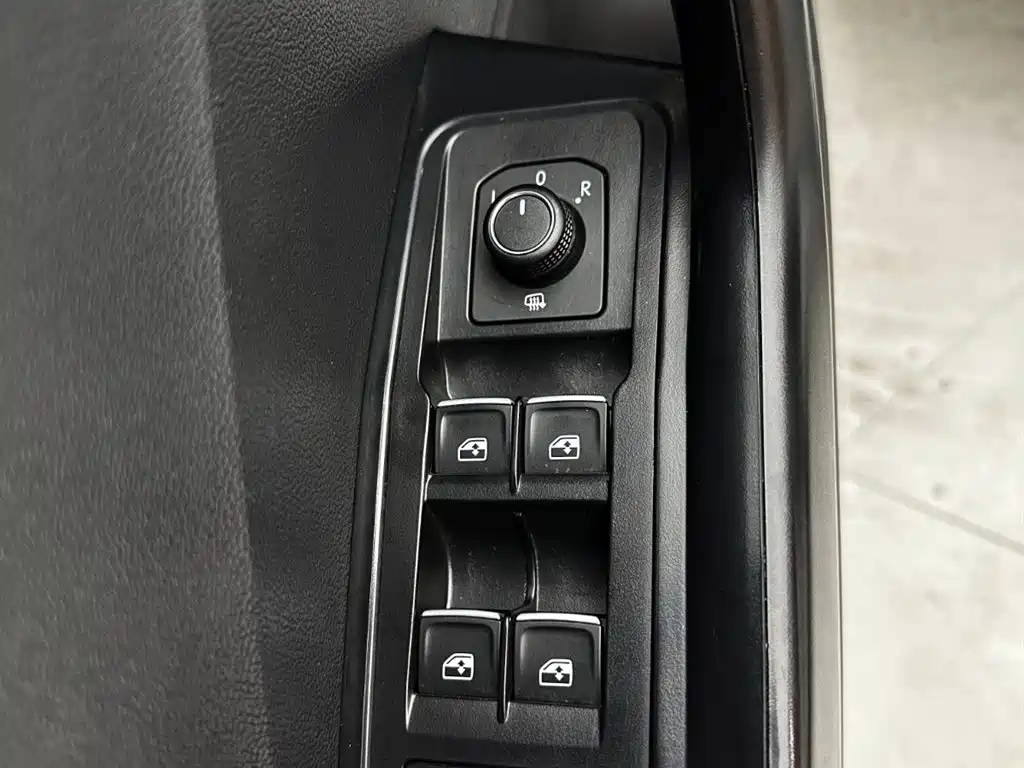 Volkswagen T-ROC 2022 280TSI DSG 2WD Elite PLUS фото 13