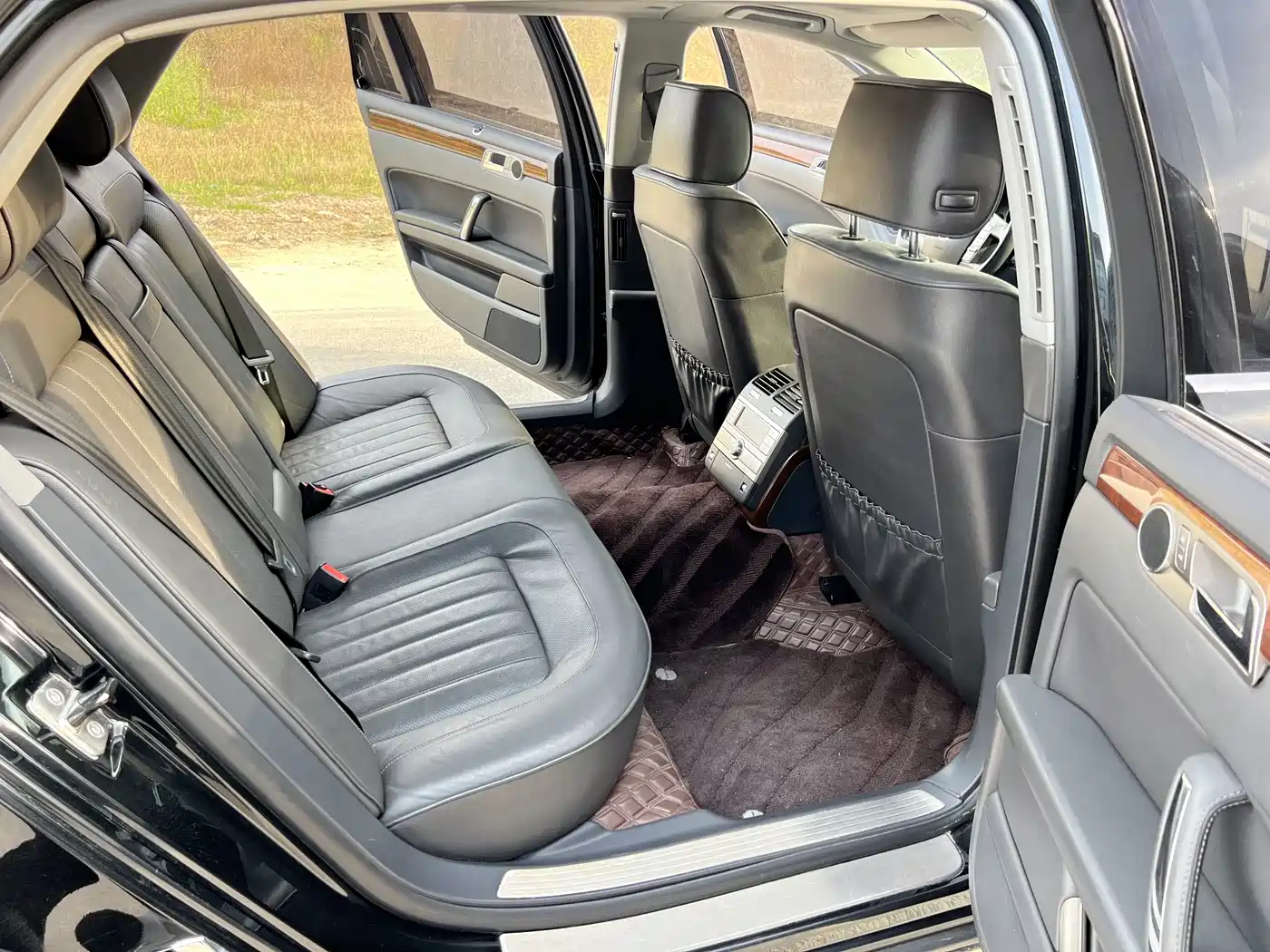 Volkswagen Phaeton 2012 3.0L Business фото 17