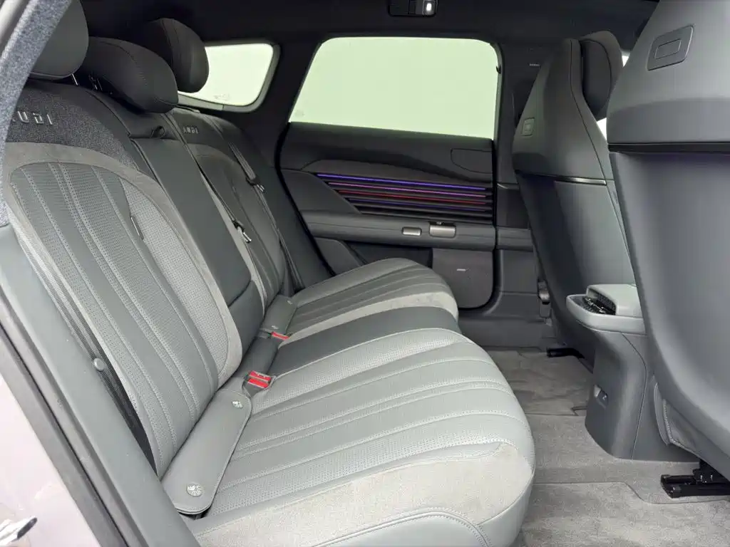 Audi E5 Sportback 2025 2025 386kw 4WD