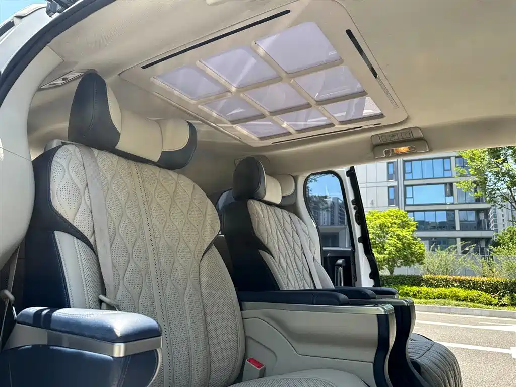 Buick GL8 2021 Land Business Class 652T Comfort фото 11
