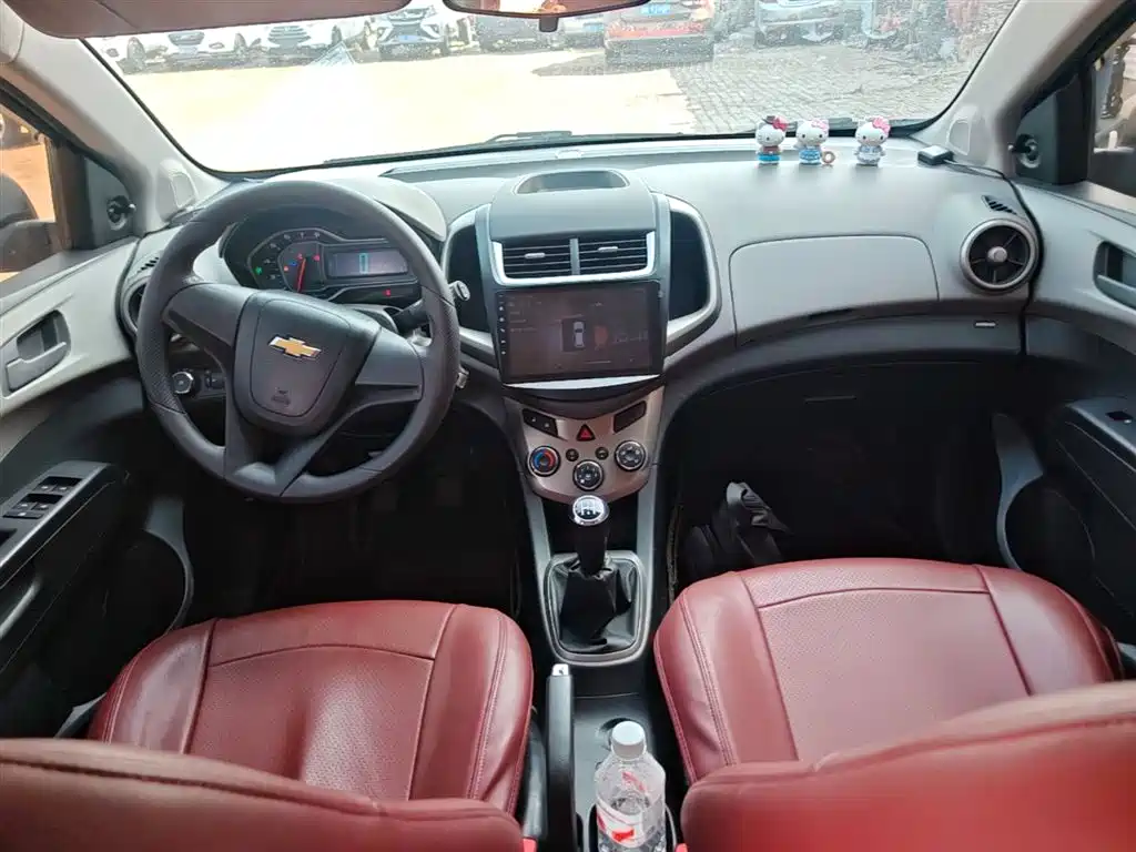 Chevrolet Aveo 2014 Hatchback 1.4SL MT Comfort Edition фото 10