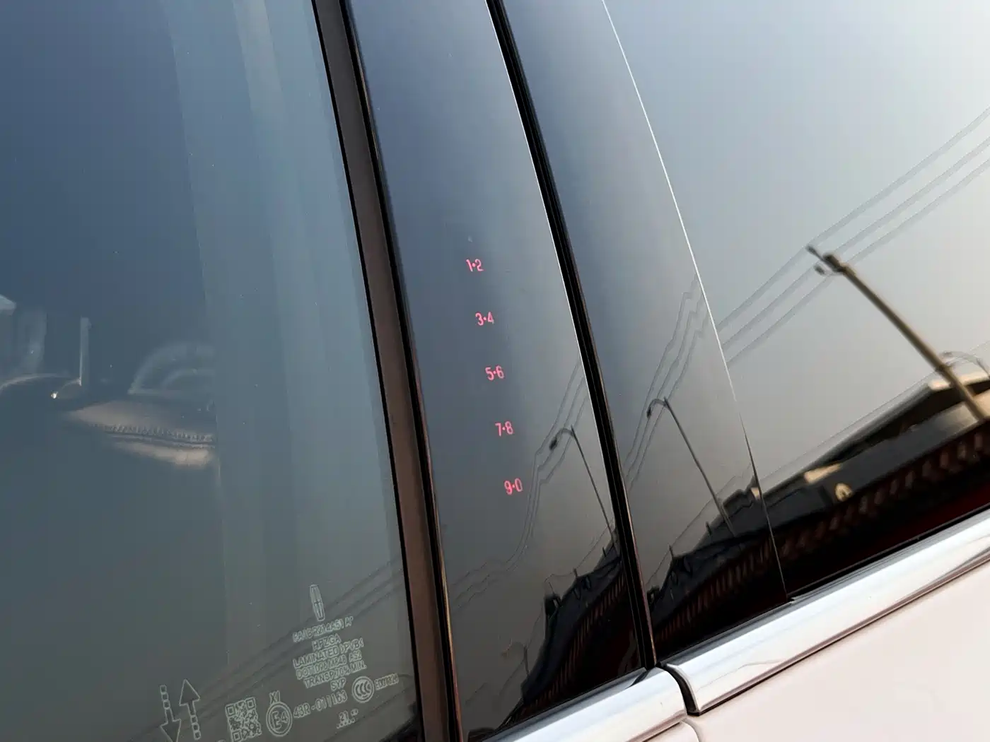 LINCOLN NAVIGATOR