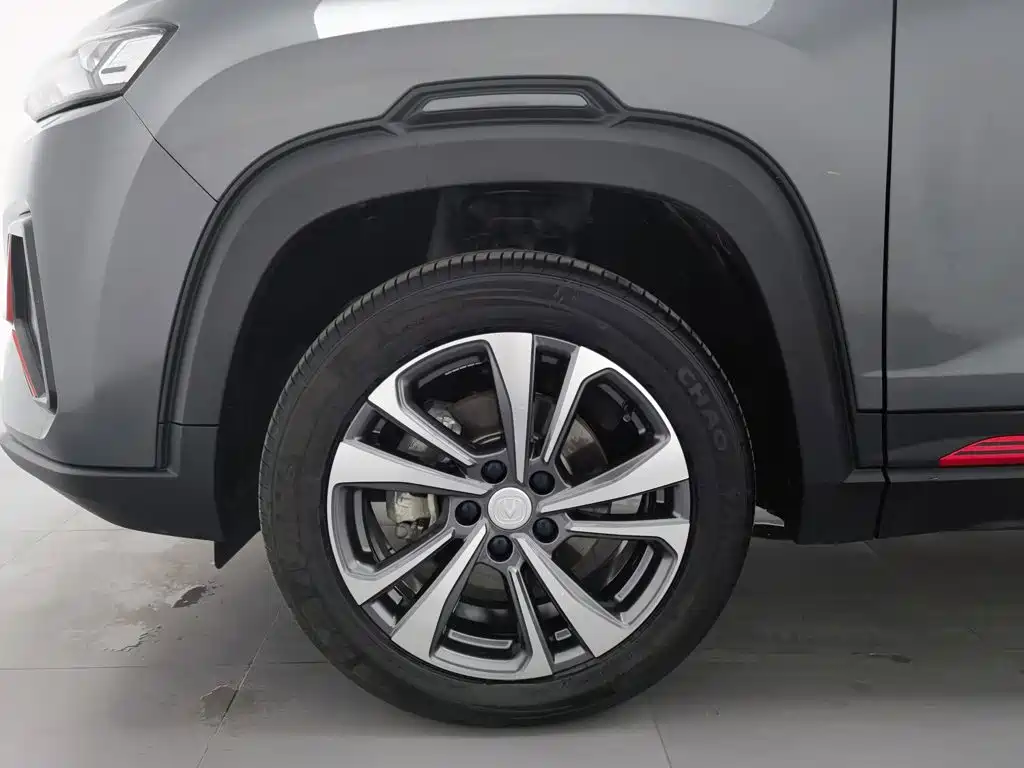 Фото 17 - Changan CS35 PLUS