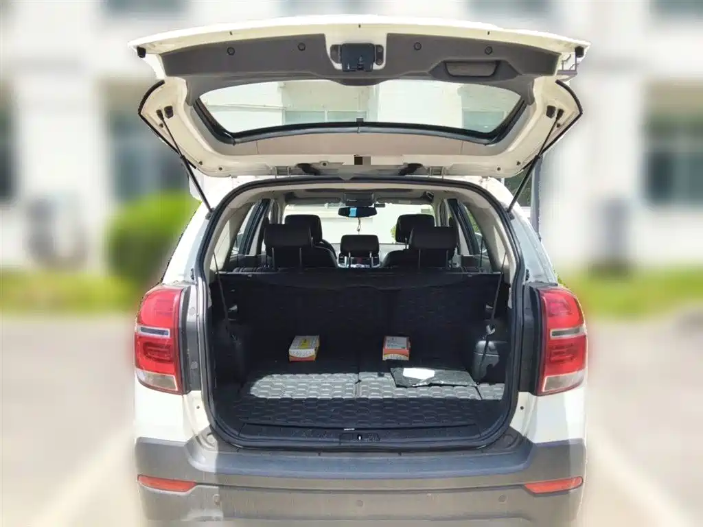 Chevrolet Captiva 2015 2.4L AWD Flagship 7-Seater фото 10