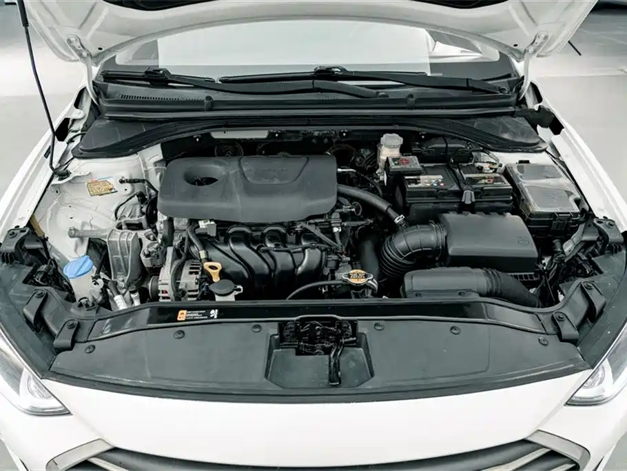 Hyundai Elantra 2016 1.6L Auto Smart·Luxury Edition фото 22