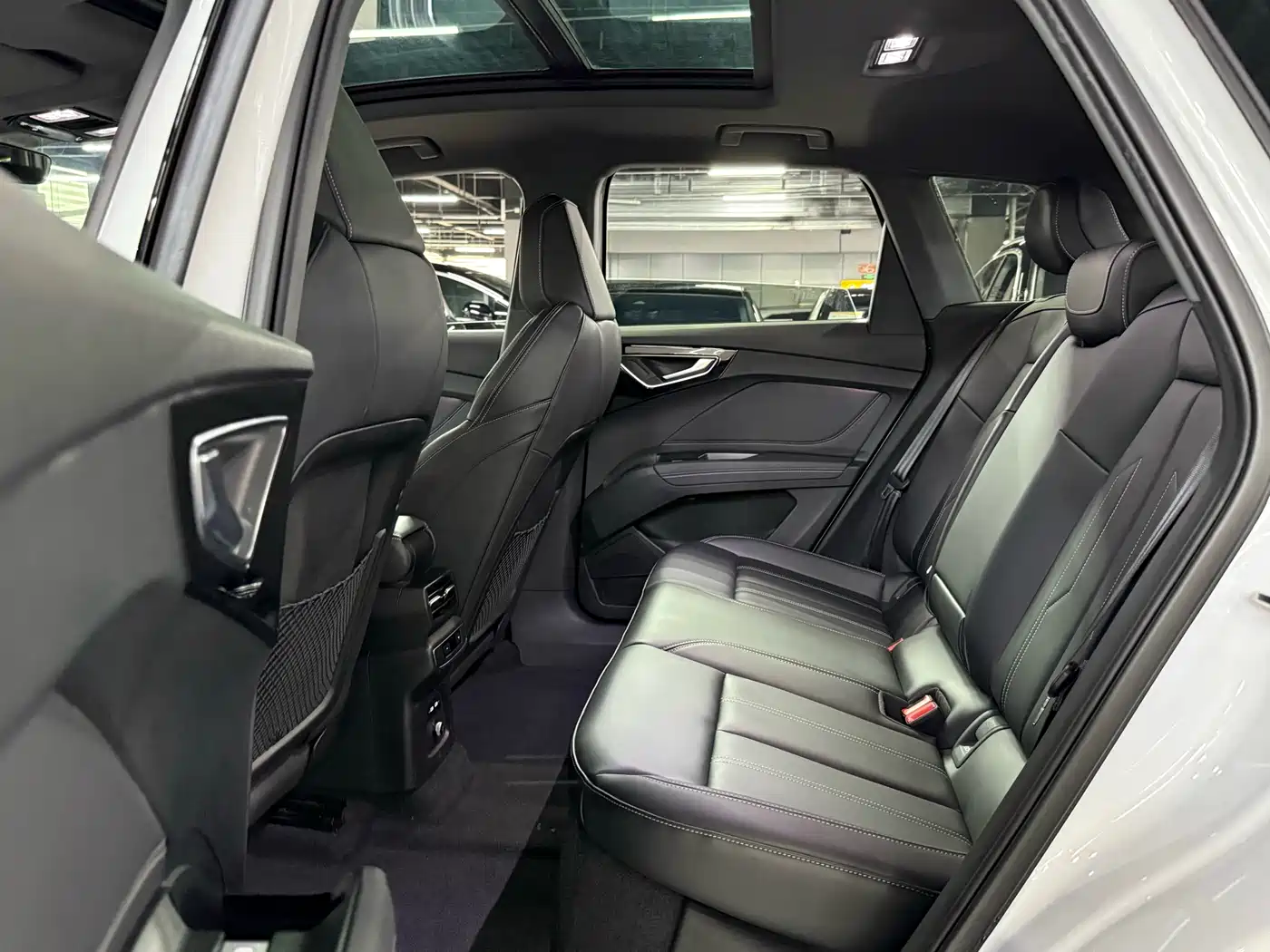 Audi Q4 e-tron 2023 40 e-tron Pioneer Edition фото 14