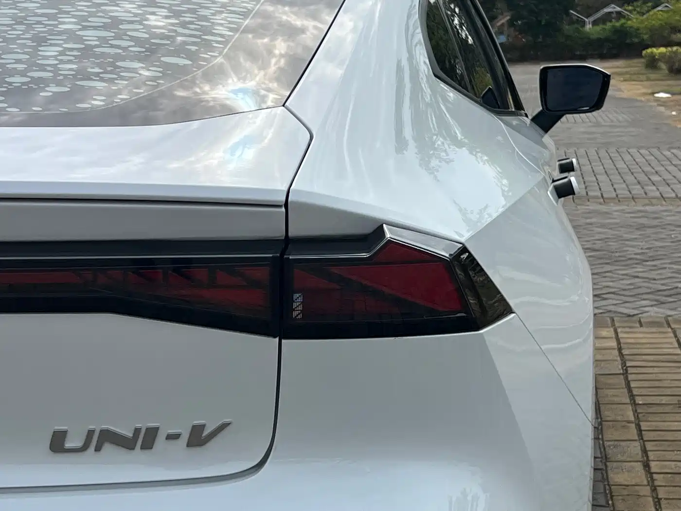 Changan UNI-V 2025 2023 1.5T Luxury Edition
