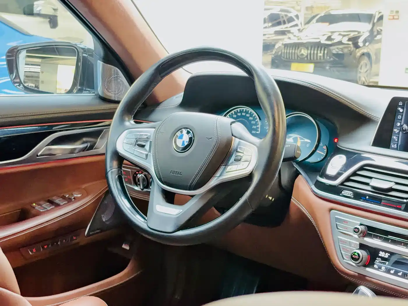 Photo 20 - BMW 7 Series