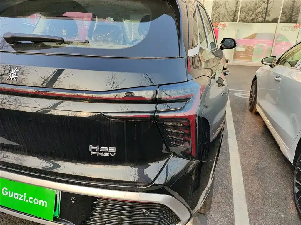 Hongqi HS3 PHEV 2025 125km Jingwei PLUS 2 Million Commemorative Edition фото 25