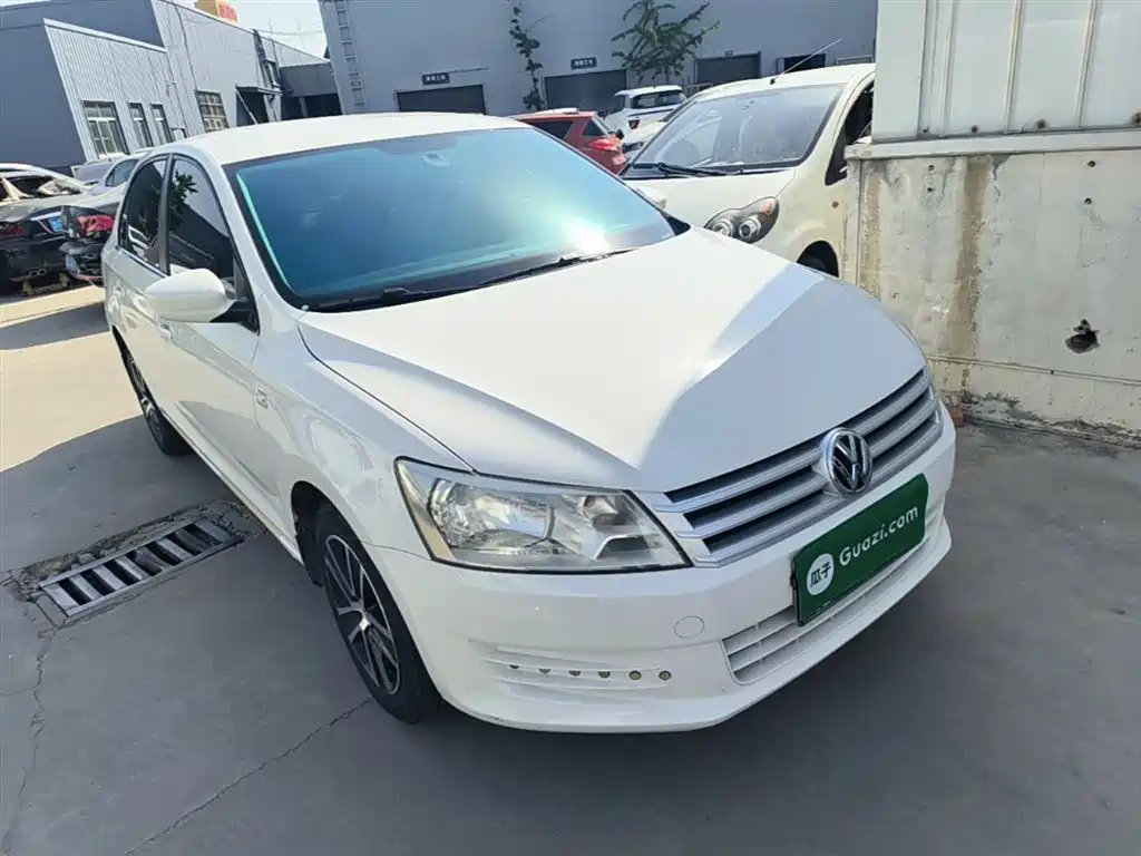 Volkswagen Santana 2015 1.4L Manual Trend Edition фото 4
