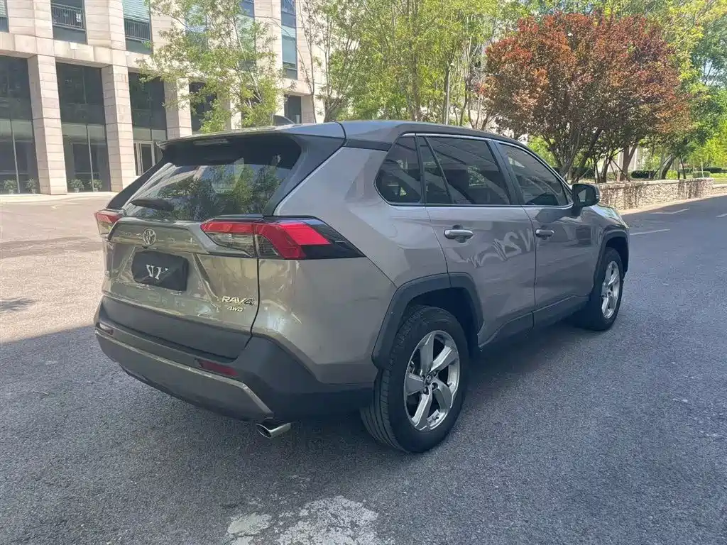 Toyota RAV4 Rongfang 2021 2.0L CVT 4WD Trend PLUS фото 4