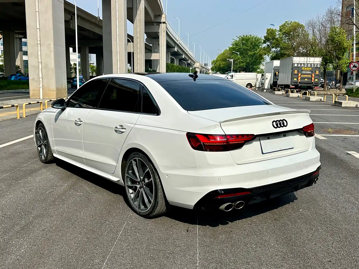 Audi A4L 2020 45 TFSI quattro Premium Elegance фото 7