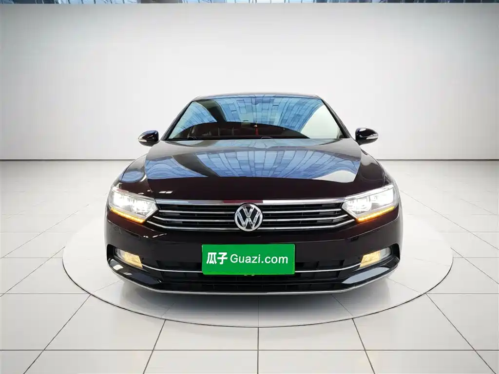 Volkswagen Magotan 2019 330TSI DSG Luxury Class China VI фото 3