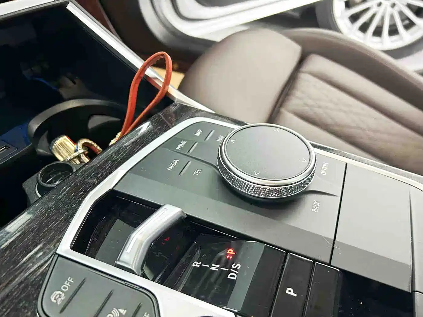 BMW 3 Series 2023 325Li M Sport Package фото 13