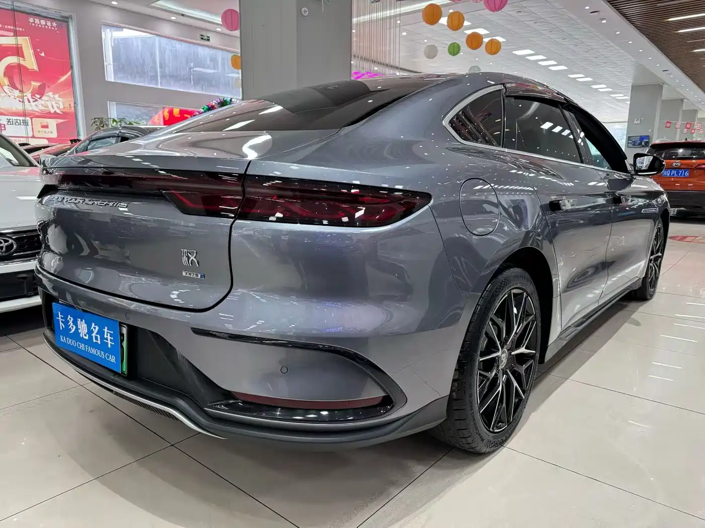 BYD Han 2024 DM-i Glory Edition 121KM Honor фото 9