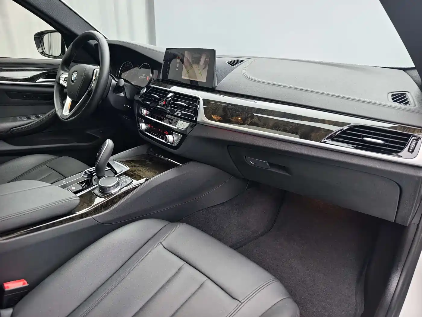 BMW 5 Series 2018 525Li M Sport Package фото 13