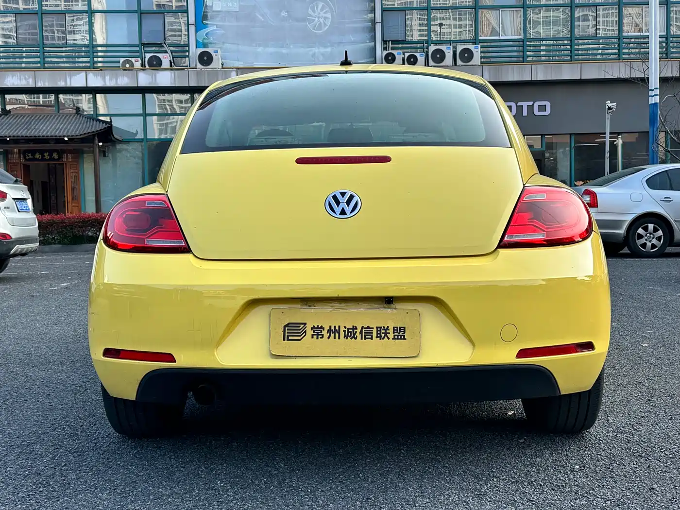 Volkswagen Beetle 2013 1.2TSI Fashion фото 7