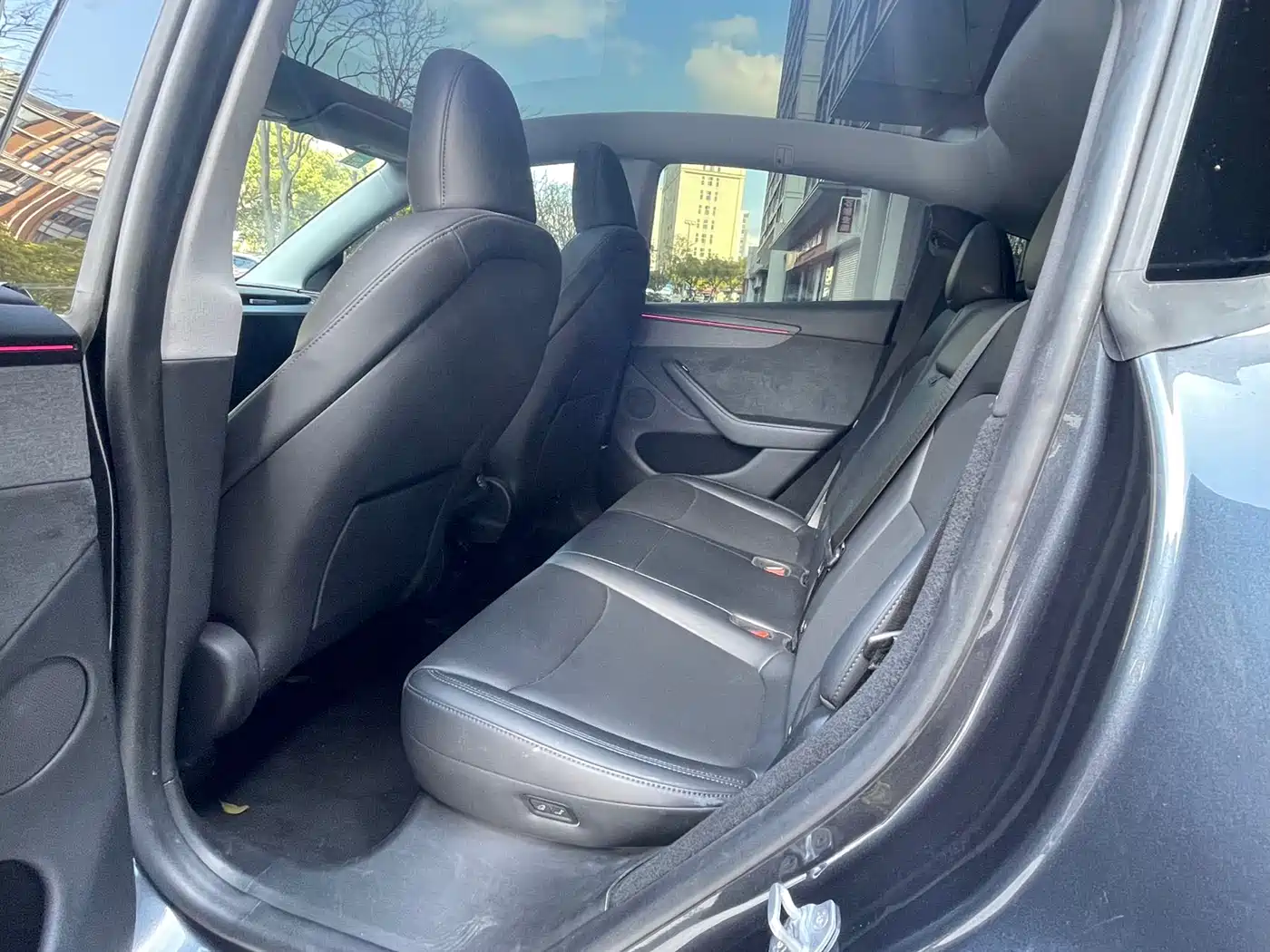 Tesla Model Y 2025 Model Long Range All-Wheel Drive Launch Edition фото 7