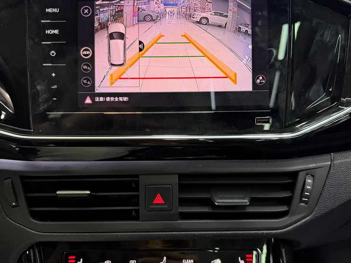 Volkswagen Tayron 2022 280TSI 2WD Luxury Smart Connect Edition фото 16