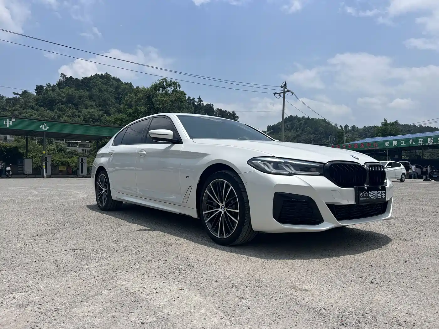 BMW 5 Series 2021 530Li Leading M Sport Package фото 3
