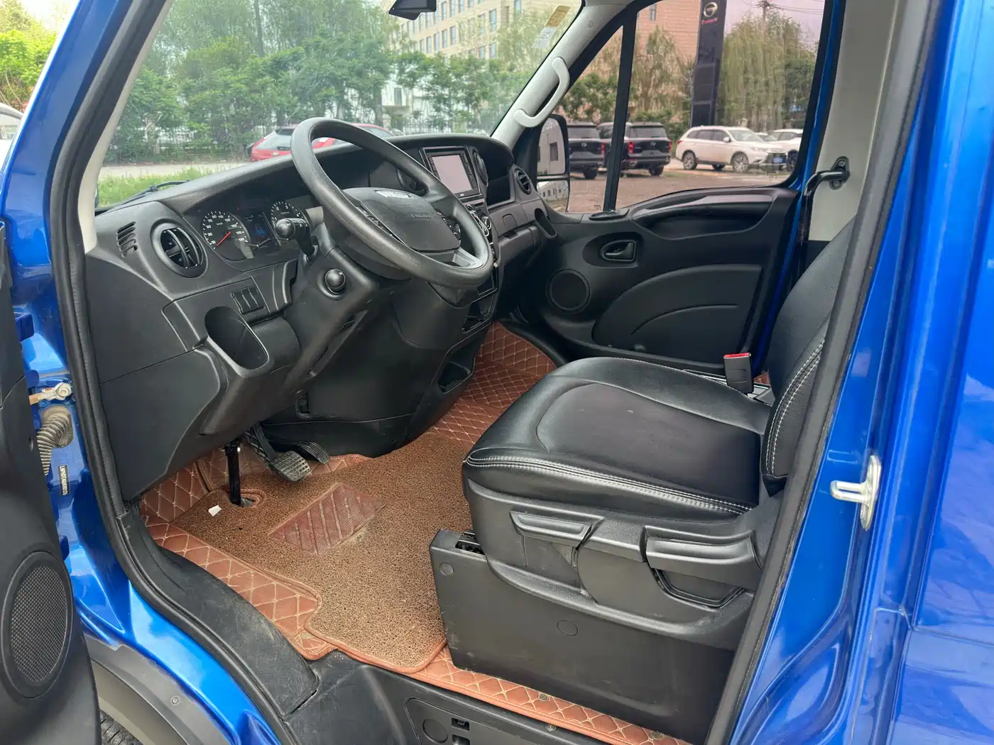 Iveco Daily 2019 2020 3.0T Automatic Chaorui Short Wheelbase High Roof F1C