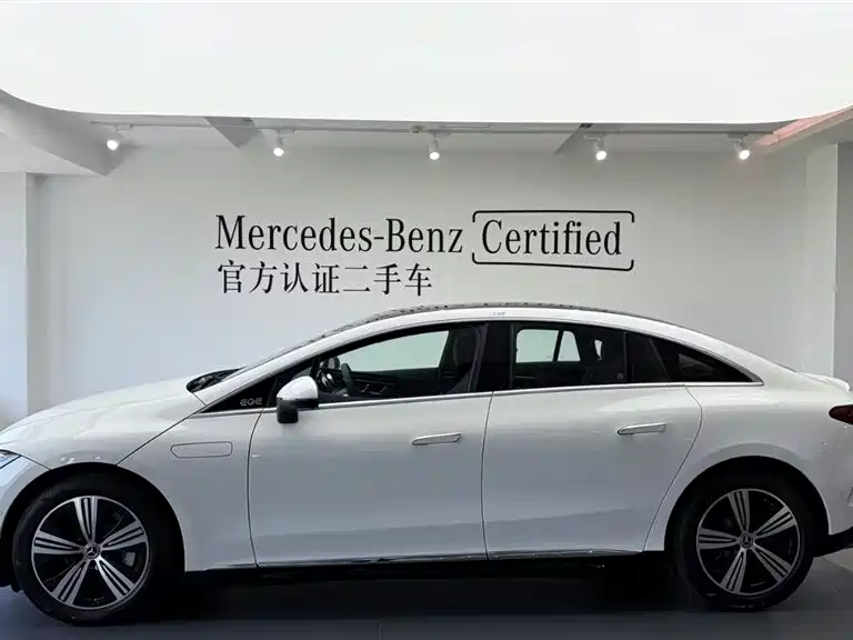 Mercedes-Benz EQE 2025 Model 500 4MATIC Luxury Edition фото 2