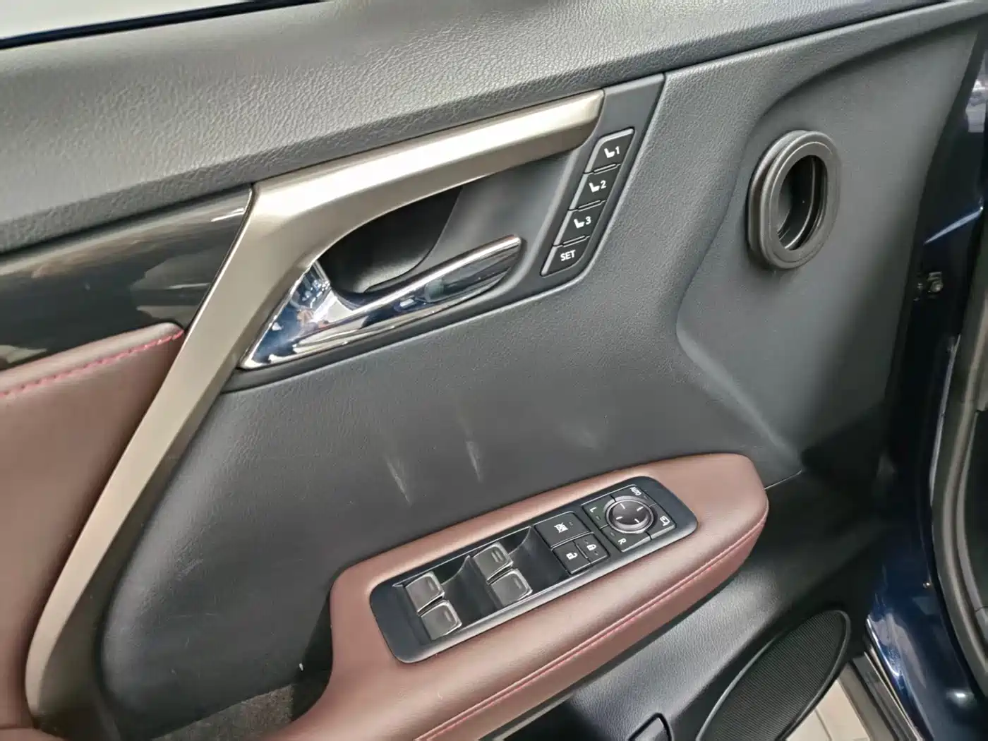 Lexus RX 2016 300 4WD Elegance Edition (China V) фото 16