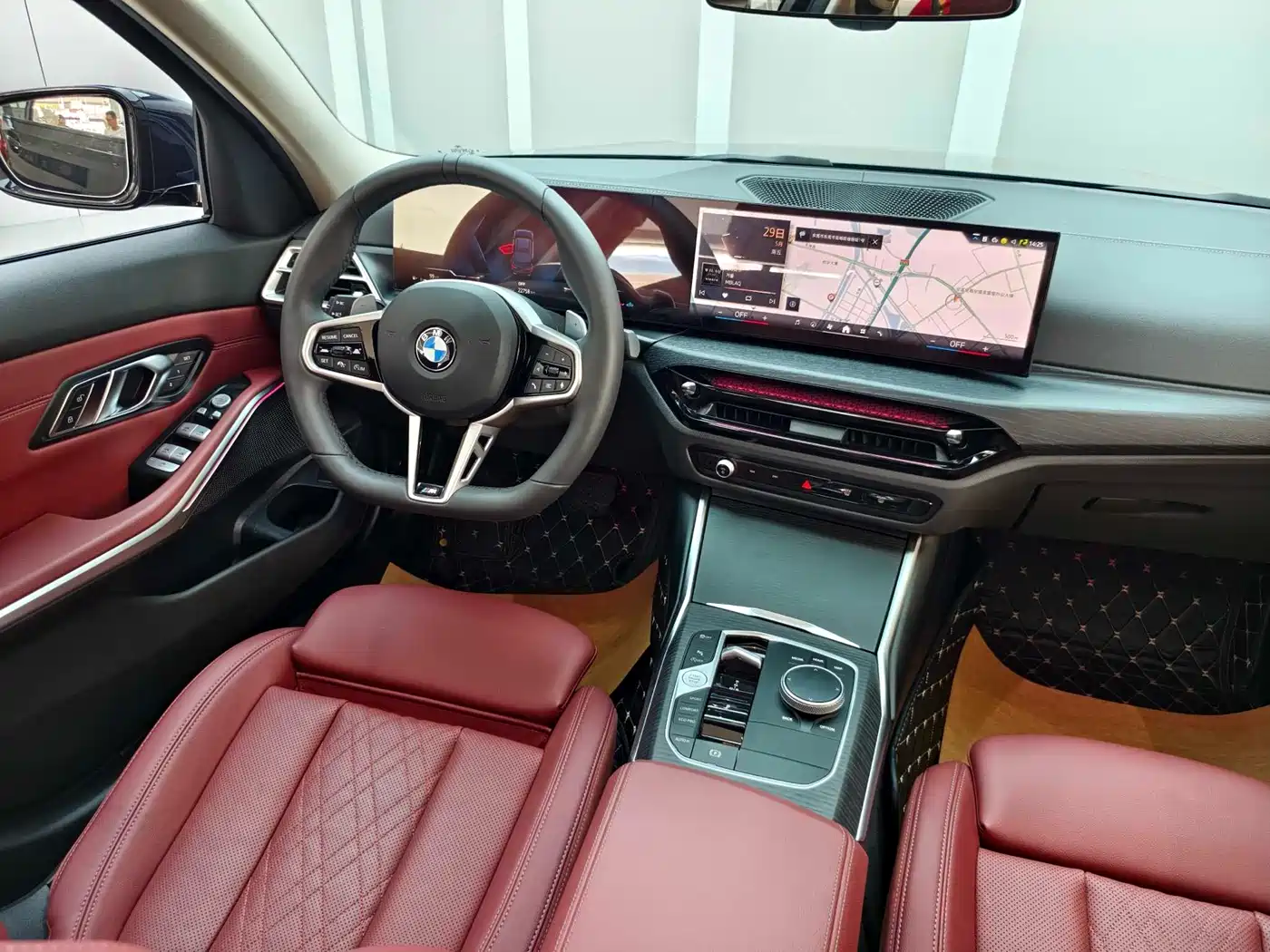 BMW 3 Series 2025 325Li M Sport Package фото 7