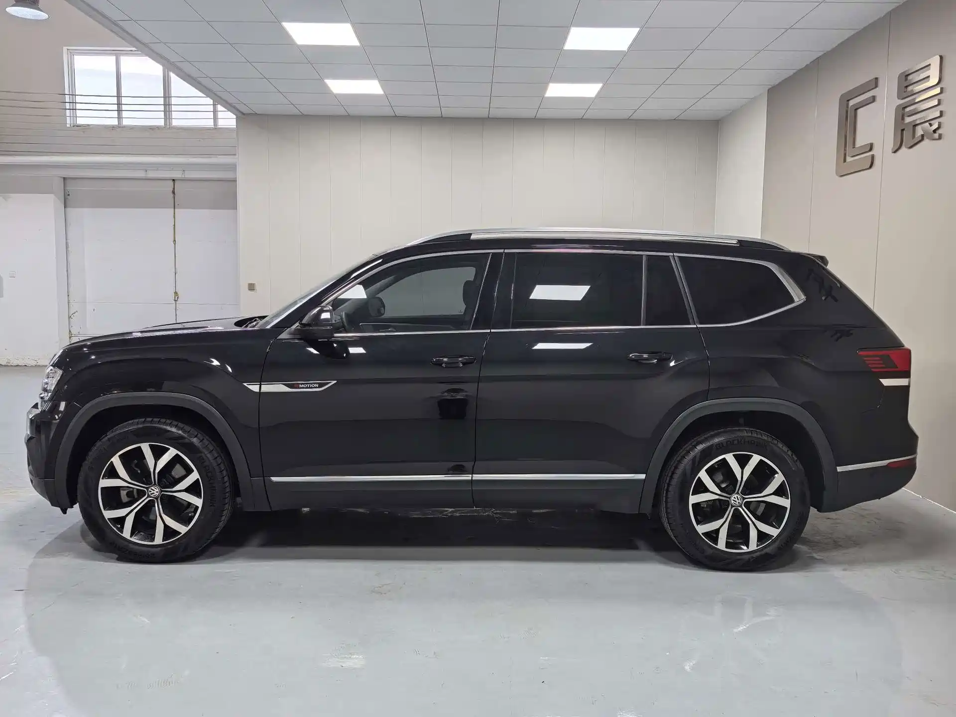 Фото 7 - Volkswagen Teramont