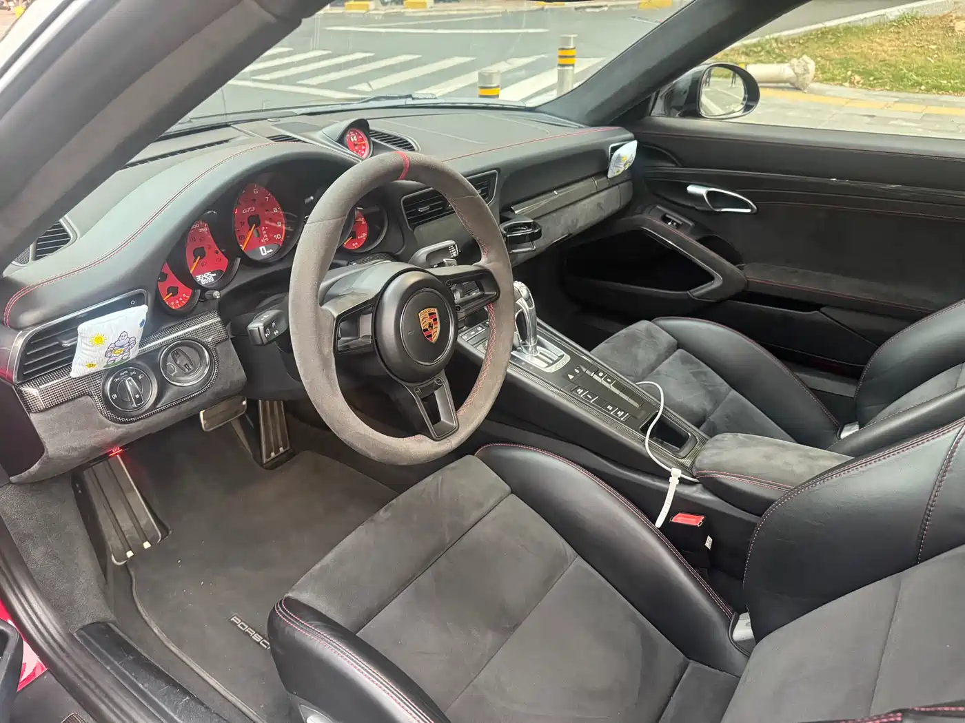 Porsche 911 2018 GT3 4.0L фото 8