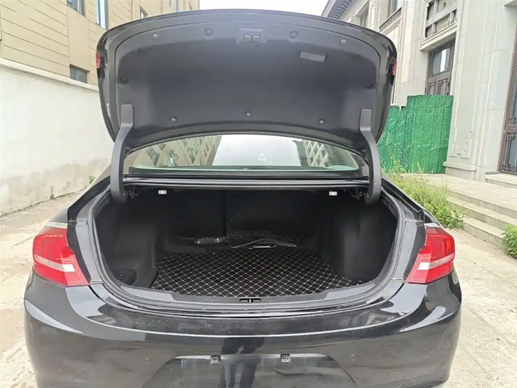 Buick LaCrosse 2018 Model 20T Elite Edition фото 19